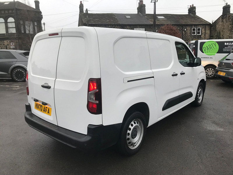 Vauxhall Combo 1.5L 2300 Edition S/S Diesel Manual Euro 6 (101 bhp) 6dr Manual 2026