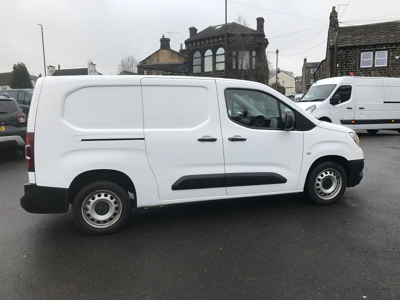 Vauxhall Combo 1.5L 2300 Edition TD S/S Diesel Manual Euro 6 (101 bhp) 6dr Manual 2026