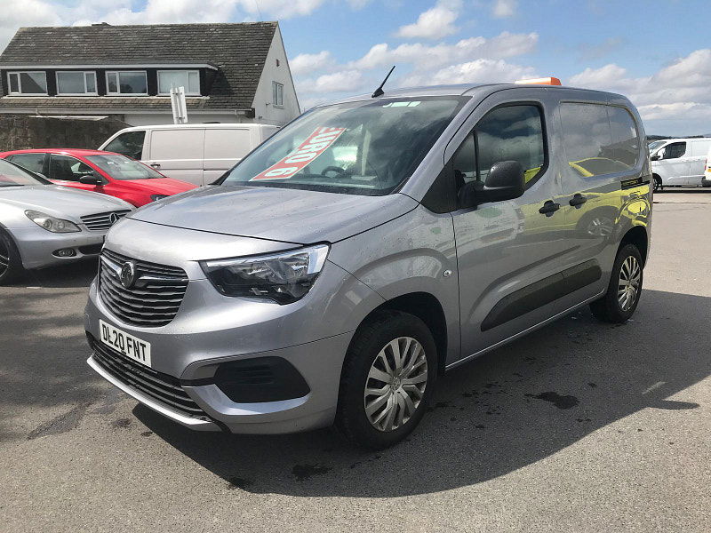 Vauxhall Combo 1.5L 2300 Sportive S/S Diesel Manual Euro 6 (101 bhp) 5dr Manual 2025