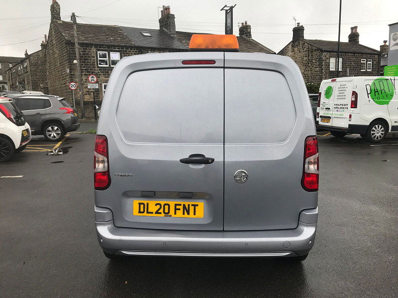 Vauxhall Combo 1.5L 2300 Sportive S/S Diesel Manual Euro 6 (101 bhp) 5dr Manual 2025