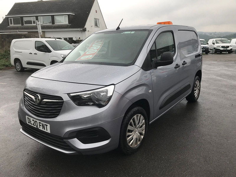 Vauxhall Combo 1.5L 2300 Sportive S/S Diesel Manual Euro 6 (101 bhp) 5dr Manual 2025