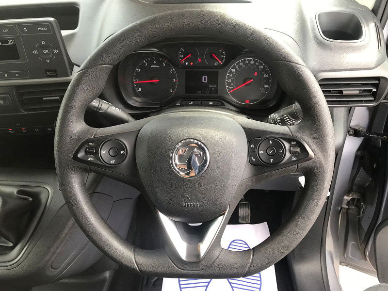 Vauxhall Combo 1.5L 2300 Sportive S/S Diesel Manual Euro 6 (101 bhp) 5dr Manual 2025