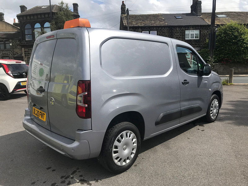 Vauxhall Combo 1.5L 2300 Sportive S/S Diesel Manual Euro 6 (101 bhp) 5dr Manual 2025