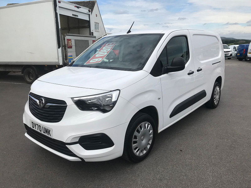Vauxhall Combo 1.5L 2300 SportIVE TD S/S Diesel Manual Euro 6 (101 bhp) 6dr Manual 2025