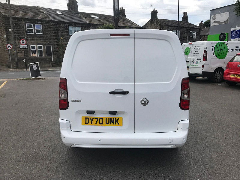 Vauxhall Combo 1.5L 2300 SportIVE TD S/S Diesel Manual Euro 6 (101 bhp) 6dr Manual 2025