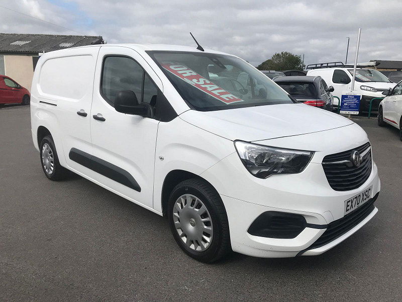 Vauxhall Combo 1.5L 2300 SportIVE TD S/S Diesel Manual Euro 6 (101 bhp) 6dr Manual 2025