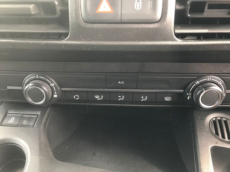 Vauxhall Combo 1.5L 2300 SportIVE TD S/S Diesel Manual Euro 6 (101 bhp) 6dr Manual 2025