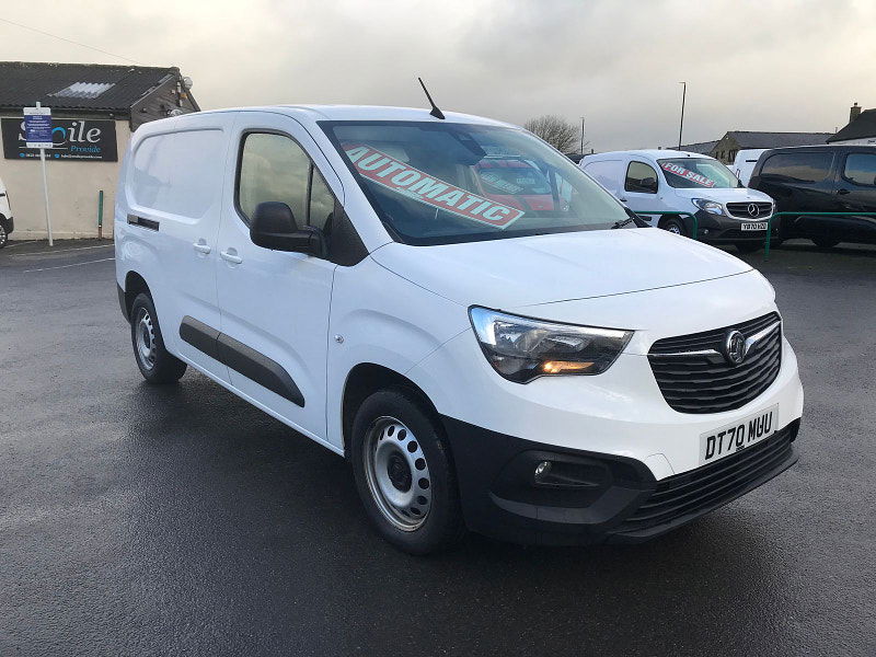 Vauxhall Combo 1.5L L2H1 2300 EDITION S/S Diesel Automatic Euro 6 (129 bhp) 6dr Automatic 2024