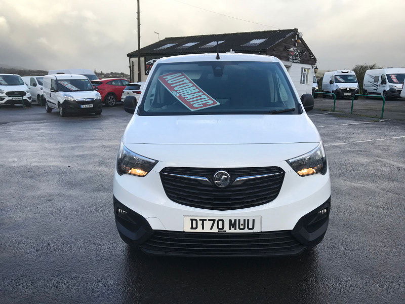 Vauxhall Combo 1.5L L2H1 2300 EDITION S/S Diesel Automatic Euro 6 (129 bhp) 6dr Automatic 2024