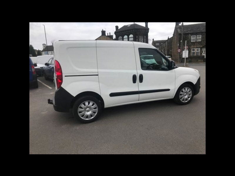 Vauxhall Combo L1H1 2300 CDTI 5dr Manual 2025