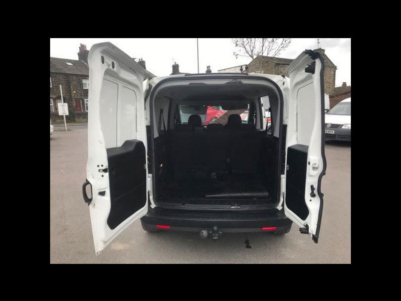 Vauxhall Combo L1H1 2300 CDTI 5dr Manual 2025