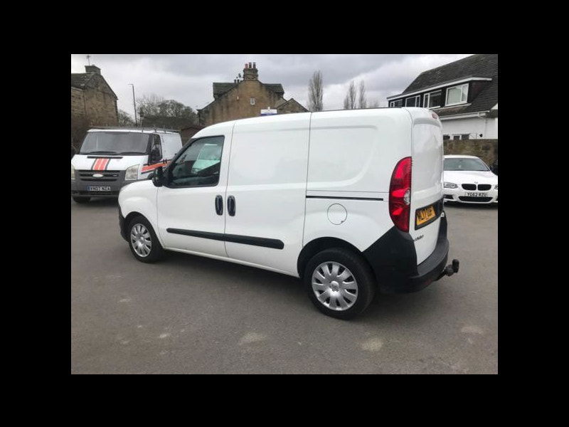 Vauxhall Combo L1H1 2300 CDTI 5dr Manual 2025