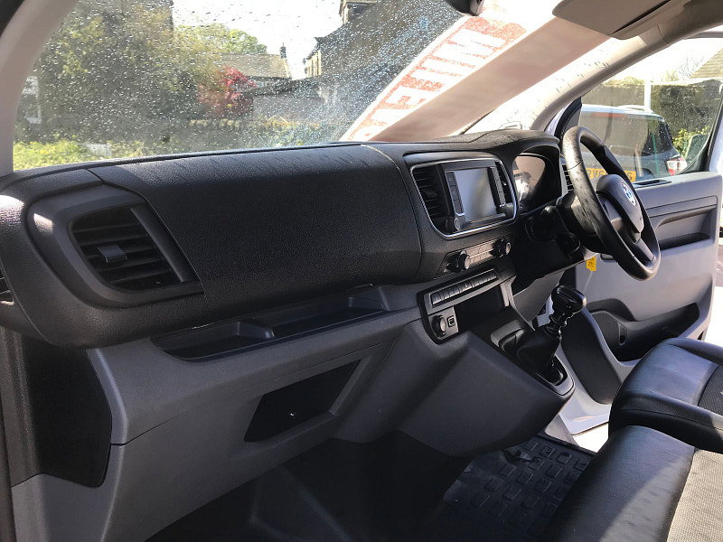Vauxhall Vivaro 1.5 Turbo D 2900 Dynamic Panel Van 6dr Diesel Manual L2 H1 Euro 6 (s/s) (100 ps) 6dr Manual 2026