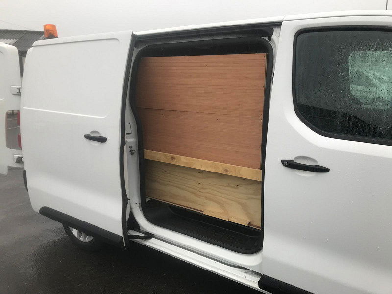 Vauxhall Vivaro 1.5 Turbo D 2900 Dynamic Panel Van 6dr Diesel Manual L2 H1 Euro 6 (s/s) (100 ps) 6dr Manual 2026