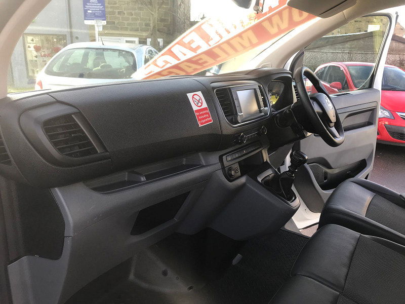 Vauxhall Vivaro 1.5 Turbo D 2900 Sportive Panel Van 5dr Diesel Manual L2 H1 Euro 6 (s/s) (100 ps) 5dr Manual 2026