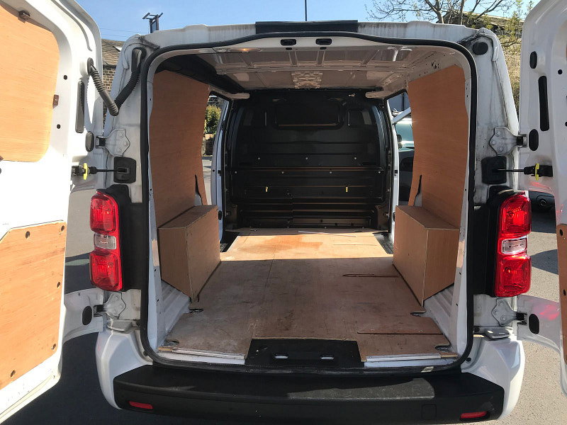 Vauxhall Vivaro 1.5 Turbo D 2900 Sportive Panel Van 6dr Diesel Manual L2 H1 Euro 6 (s/s) (100 ps) 6dr Manual 2026
