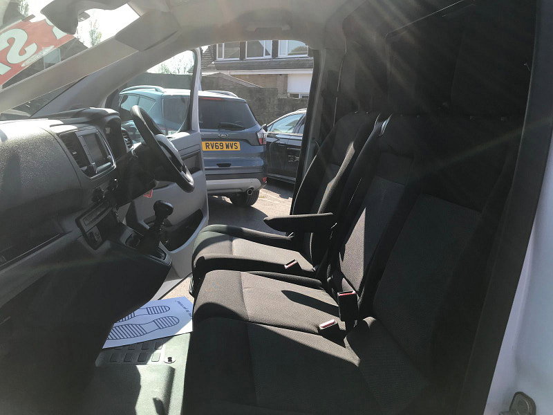 Vauxhall Vivaro 1.5 Turbo D 2900 Sportive Panel Van 6dr Diesel Manual L2 H1 Euro 6 (s/s) (100 ps) 6dr Manual 2026