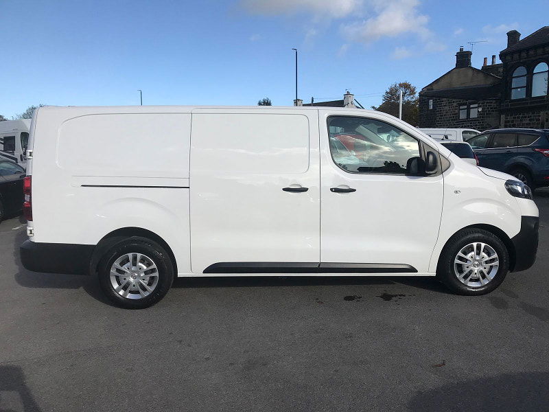 Vauxhall Vivaro 1.5L 2900 Dynamic S/S Diesel Manual Euro 6 (101 bhp) 6dr Manual 2024