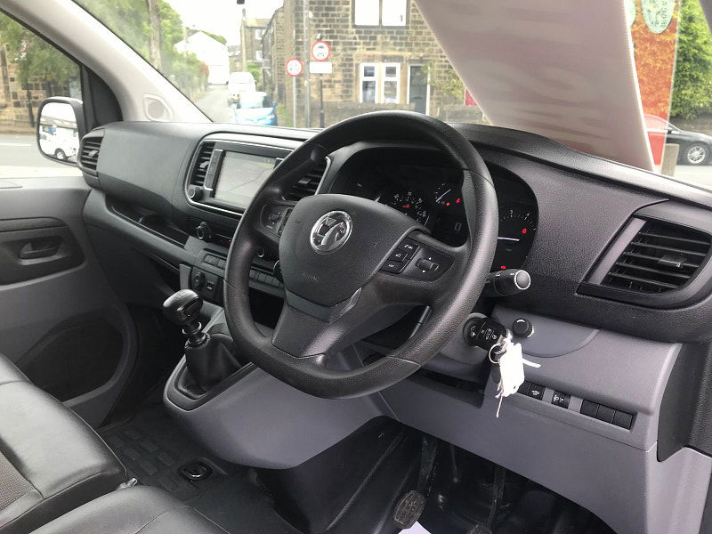 Vauxhall Vivaro 1.5L 2900 Sportive S/S Diesel Manual Euro 6 (101 bhp) 6dr Manual 2025