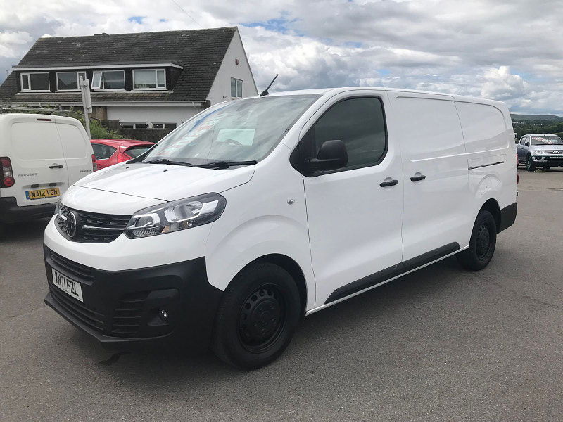 Vauxhall Vivaro 1.5L  F2900 Dynamic S/S Diesel Manual Euro 6 (101 bhp) 6dr Manual 2024