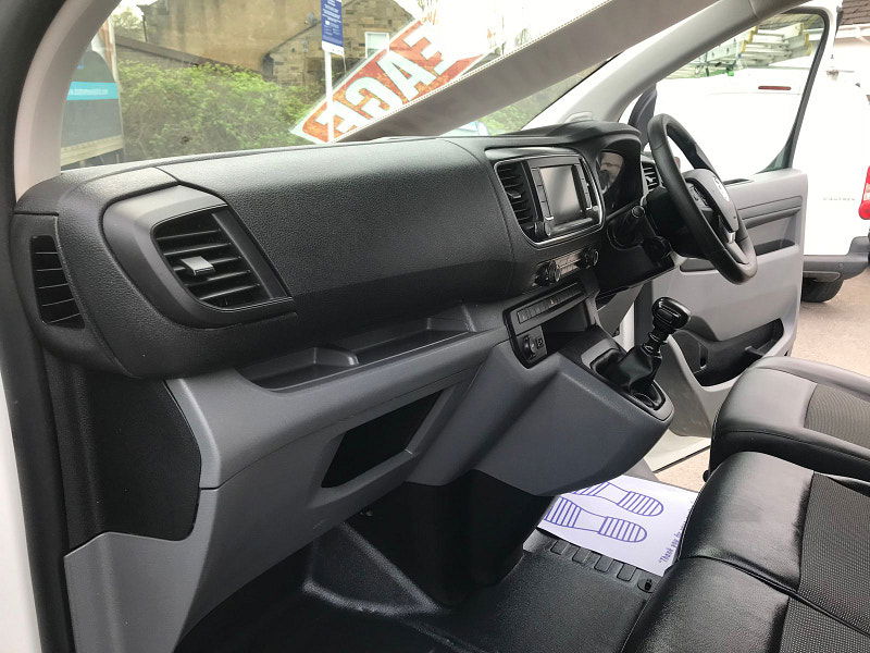 Vauxhall Vivaro 1.5L L1H1 2700 SPORTIVE S/S Diesel Manual Euro 6 (101 bhp) 6dr Manual 2025