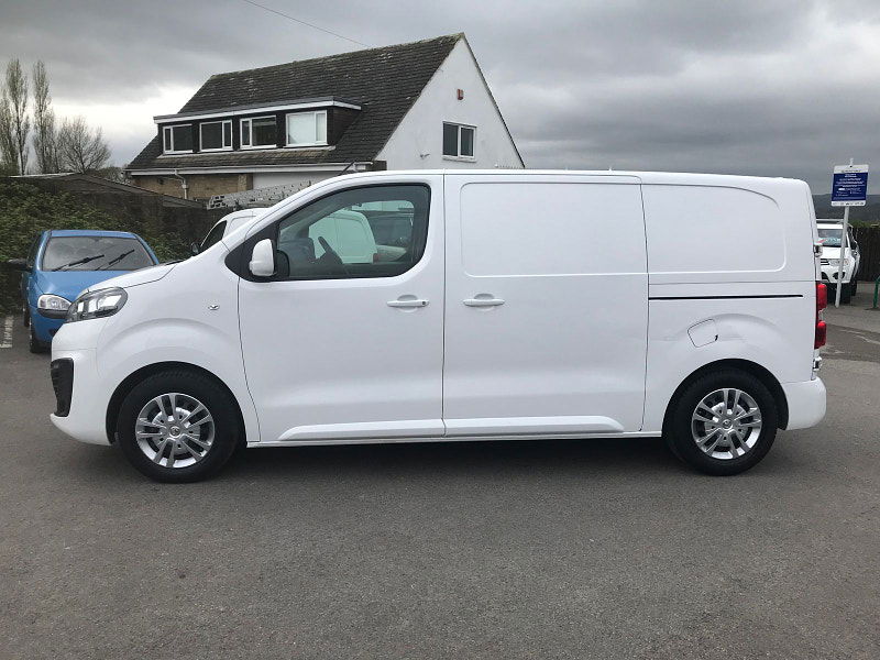 Vauxhall Vivaro 1.5L L1H1 2700 SPORTIVE S/S Diesel Manual Euro 6 (101 bhp) 6dr Manual 2025