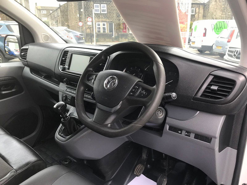 Vauxhall Vivaro 1.5L L1H1 2700 SPORTIVE S/S Diesel Manual Euro 6 (101 bhp) 6dr Manual 2025