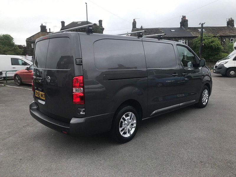 Vauxhall Vivaro 1.5L L2H1 2900 SPORTIVE S/S Diesel Manual Euro 6 (101 bhp) 5dr Manual 2025