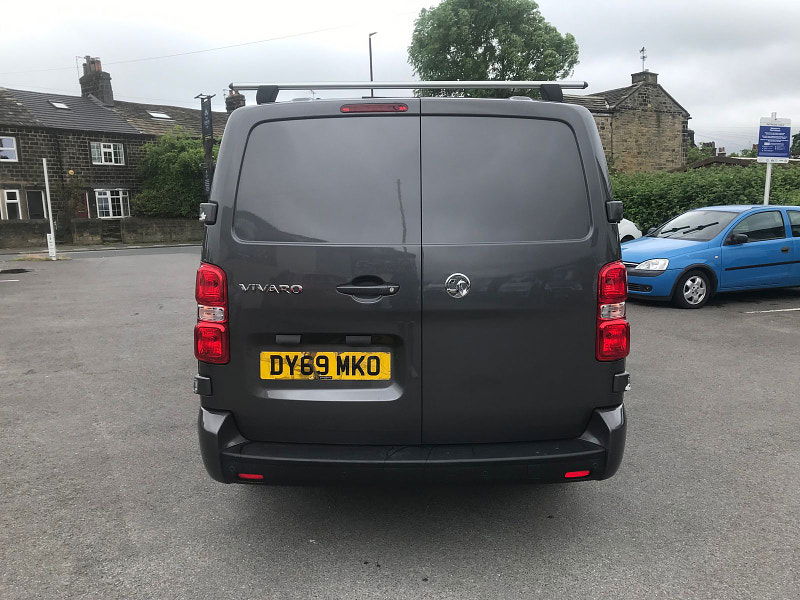 Vauxhall Vivaro 1.5L L2H1 2900 SPORTIVE S/S Diesel Manual Euro 6 (101 bhp) 5dr Manual 2025