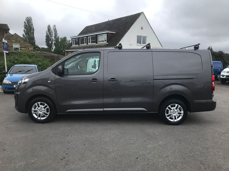 Vauxhall Vivaro 1.5L L2H1 2900 SPORTIVE S/S Diesel Manual Euro 6 (101 bhp) 5dr Manual 2025