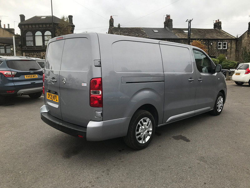 Vauxhall Vivaro 1.5L L2H1 2900 SPORTIVE S/S Diesel Manual Euro 6 (101 bhp) 6dr Manual 2024