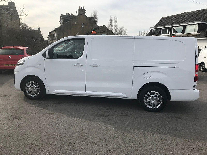 Vauxhall Vivaro 1.5L L2H1 2900 SPORTIVE S/S Diesel Manual Euro 6 (101 bhp) 6dr Manual 2025