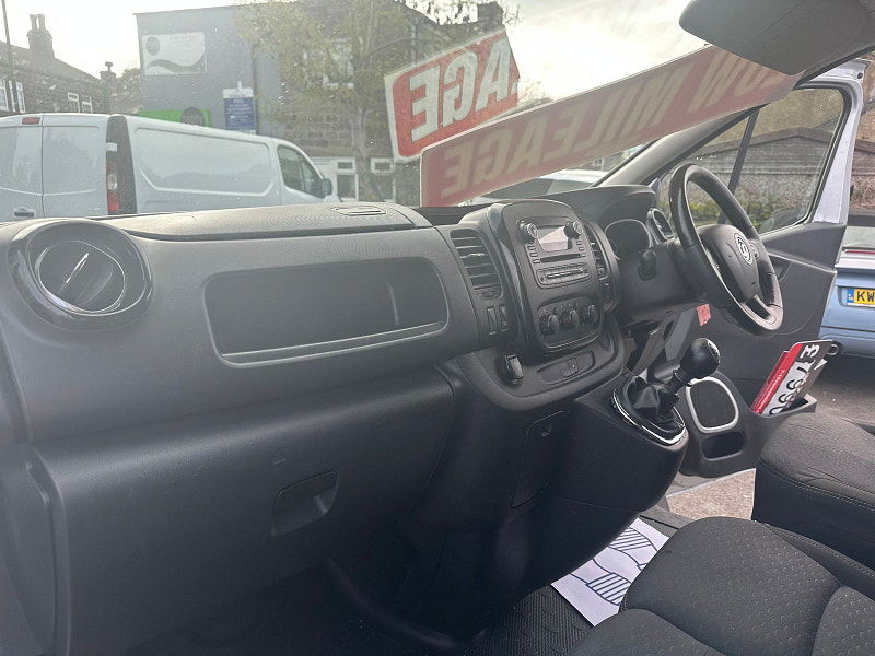 Vauxhall Vivaro 1.6L 2900 Sportive CDTi Bi-T S/S Diesel Manual Euro 6 (125 bhp) 5dr Manual 2025