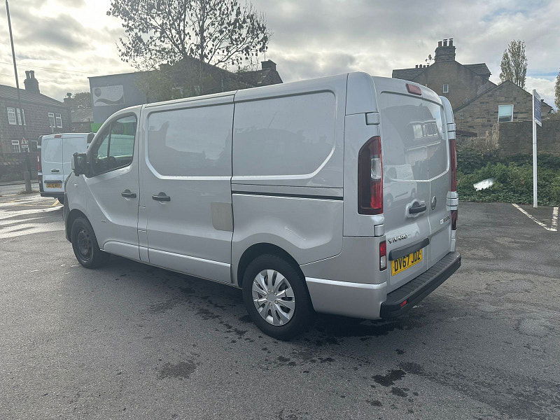 Vauxhall Vivaro 1.6L 2900 Sportive CDTi Bi-T S/S Diesel Manual Euro 6 (125 bhp) 5dr Manual 2025