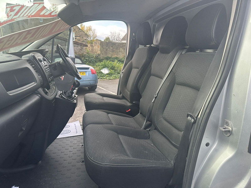 Vauxhall Vivaro 1.6L 2900 Sportive CDTi Bi-T S/S Diesel Manual Euro 6 (125 bhp) 5dr Manual 2025