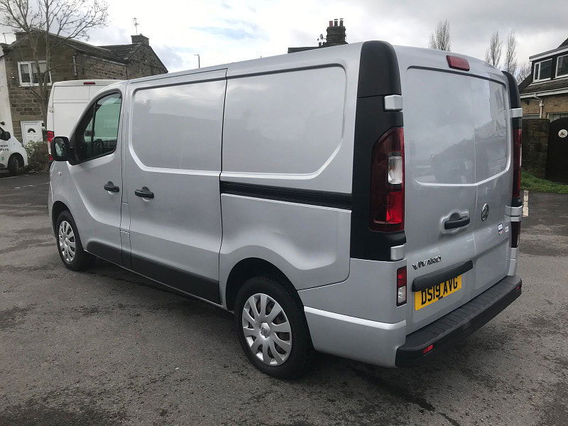 Vauxhall Vivaro 1.6L L1H1 2700 SPORTIVE CDTI Diesel Manual Euro 6 (120 bhp) 5dr Manual 2024