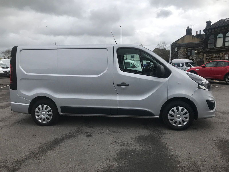 Vauxhall Vivaro 1.6L L1H1 2700 SPORTIVE CDTI Diesel Manual Euro 6 (120 bhp) 5dr Manual 2024