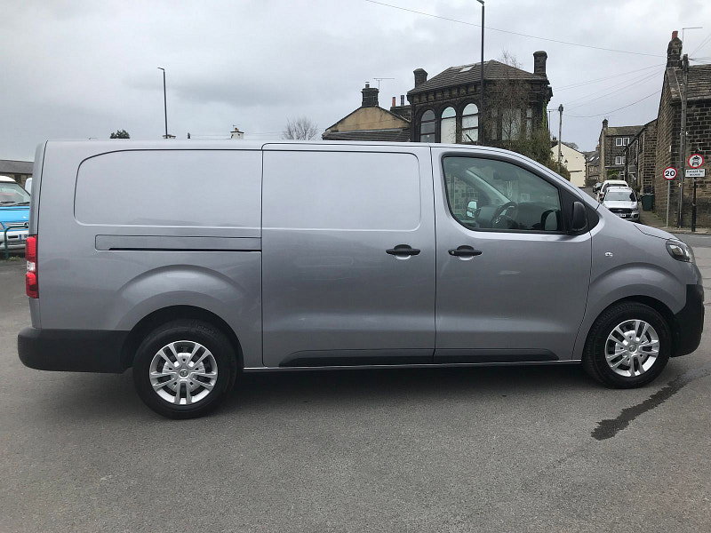 Vauxhall Vivaro 2.0 Turbo D 3100 Dynamic Panel Van 6dr Diesel Auto L2 H1 Euro 6 (s/s) (120 ps) 6dr Automatic 2026