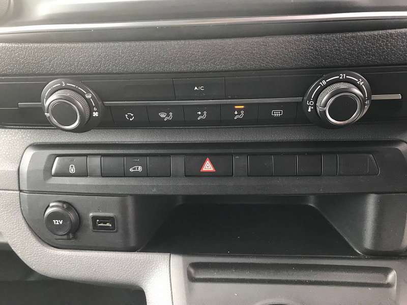 Vauxhall Vivaro 2.0 Turbo D 3100 Dynamic Panel Van 6dr Diesel Auto L2 H1 Euro 6 (s/s) (120 ps) 6dr Automatic 2026