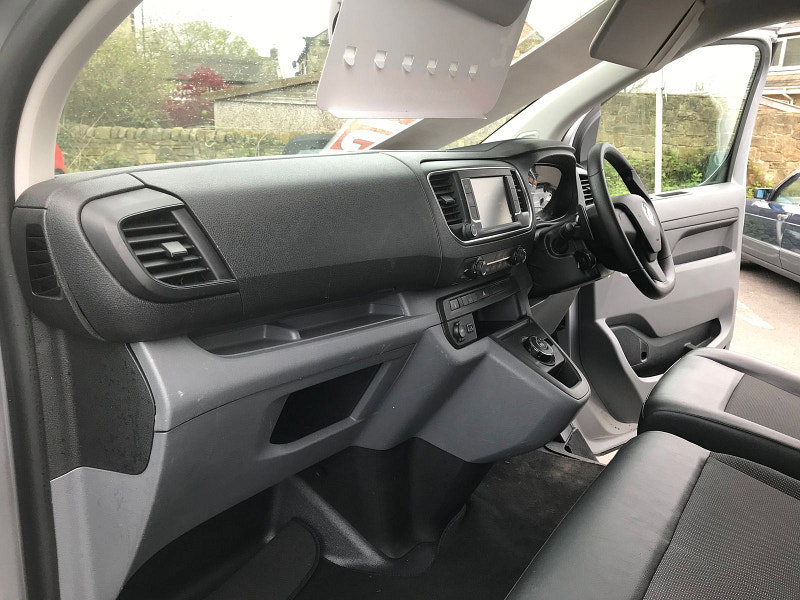 Vauxhall Vivaro 2.0 Turbo D 3100 Dynamic Panel Van 6dr Diesel Auto L2 H1 Euro 6 (s/s) (120 ps) 6dr Automatic 2026