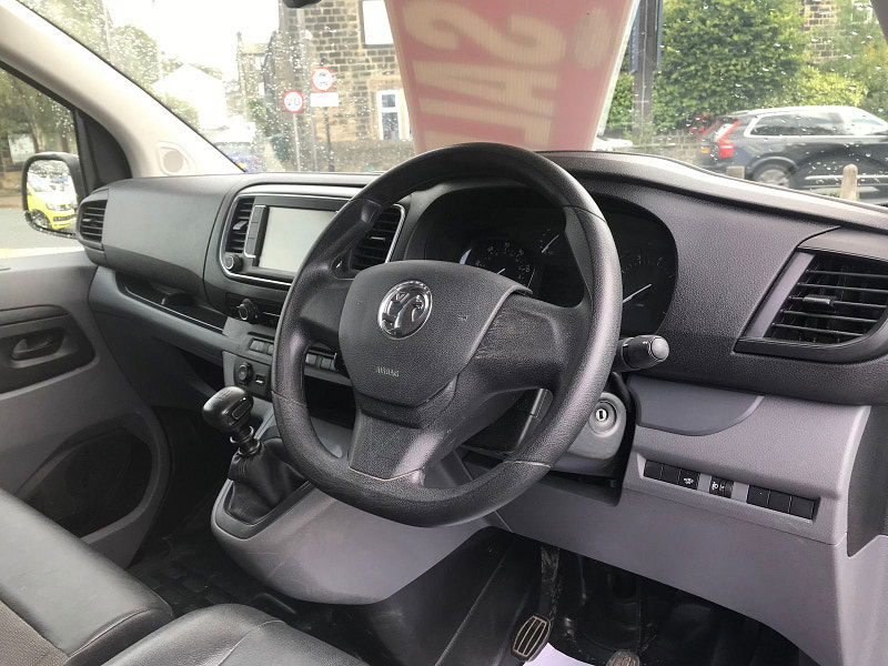 Vauxhall Vivaro 2.0L F3100 Dynamic S/S Diesel Manual Euro 6 (142 bhp) 6dr Manual 2025