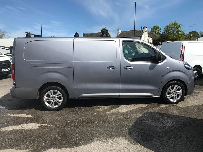 Vauxhall Vivaro 2.0L  F3100 Elite S/S Diesel Manual Euro 6 (142 bhp) 6dr Manual 2025