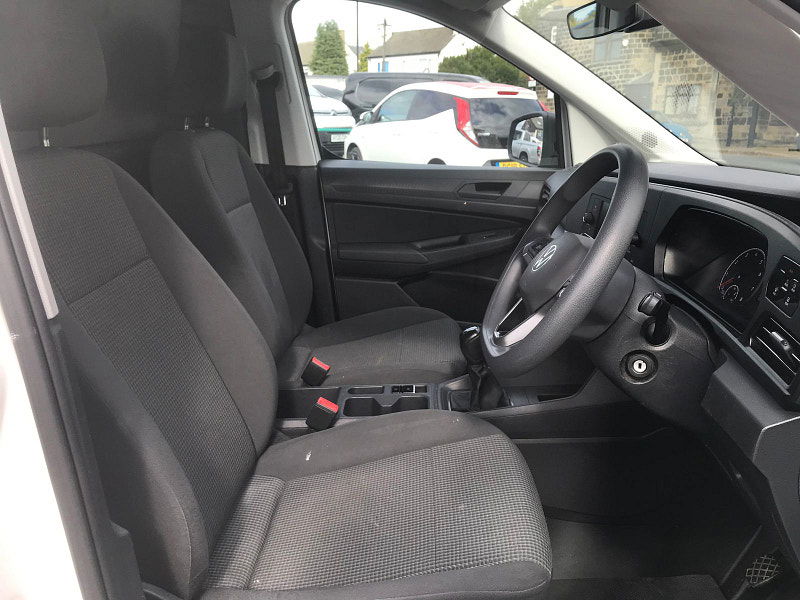 Volkswagen Caddy 1.5L C20 Commerce TSi Petrol Manual Euro 6 (113 bhp) 5dr Manual 2025