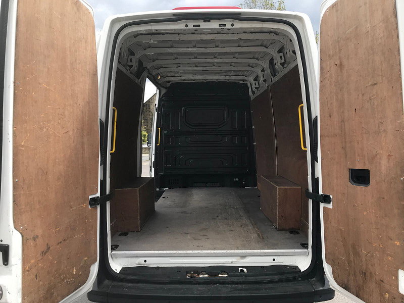 Volkswagen Crafter 2.0 TDI CR35 Trendline Panel Van 5dr Diesel Manual RWD MWB High Roof Euro 6 (s/s) (140 ps) 5dr Manual 2026