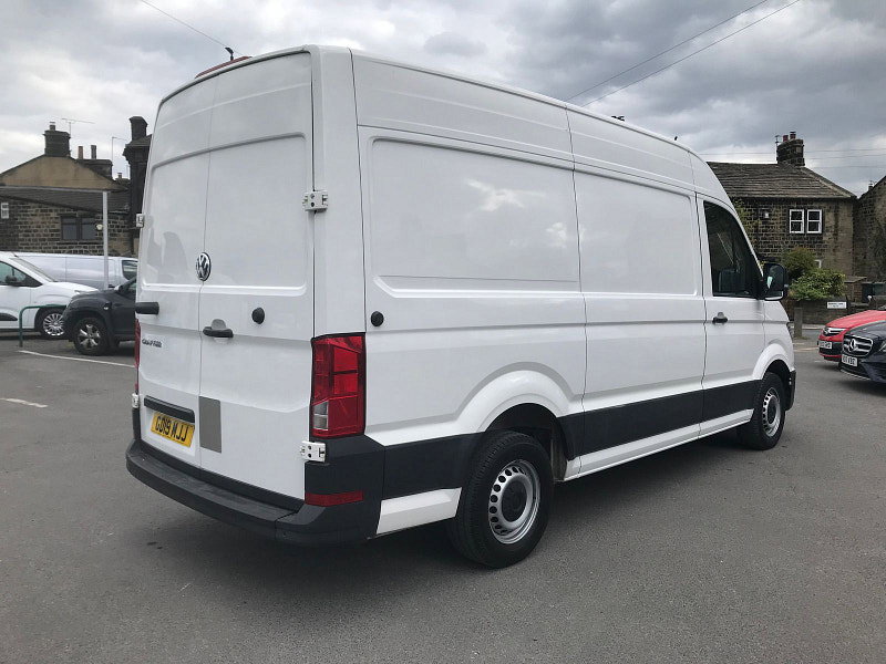 Volkswagen Crafter 2.0 TDI CR35 Trendline Panel Van 5dr Diesel Manual RWD MWB High Roof Euro 6 (s/s) (140 ps) 5dr Manual 2026