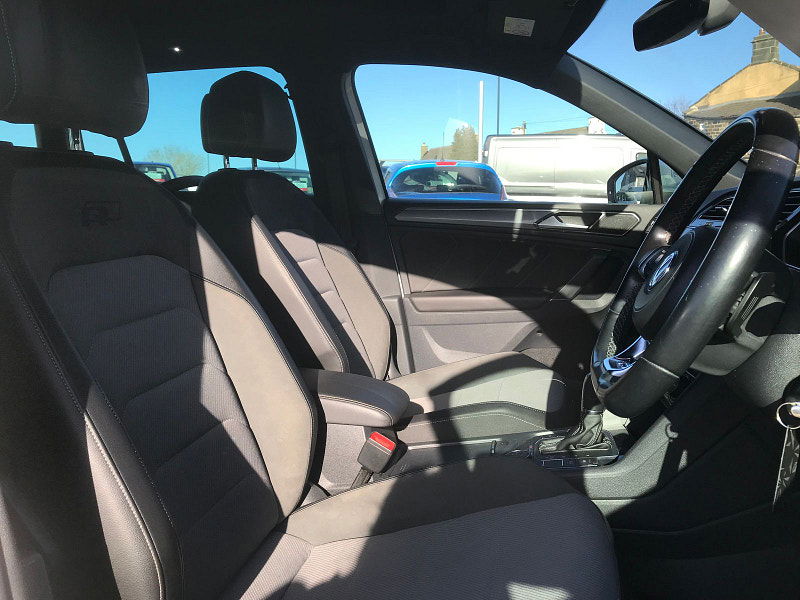 Volkswagen Tiguan 2.0 TDI R-Line SUV 5dr Diesel DSG 4Motion Euro 6 (s/s) (190 ps) 5dr Automatic 2026