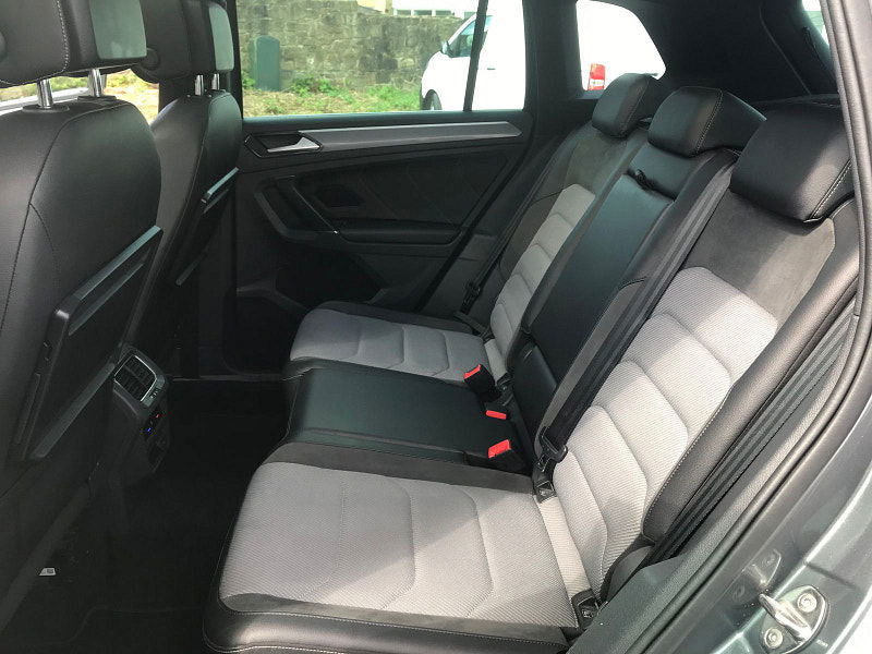 Volkswagen Tiguan 2.0L R-Line TDI BlueMotion Technology 4Motion Semi-Auto SUV 5dr Diesel Semi Automatic Euro 6 (148 bhp) 5dr Semi Automatic 2025