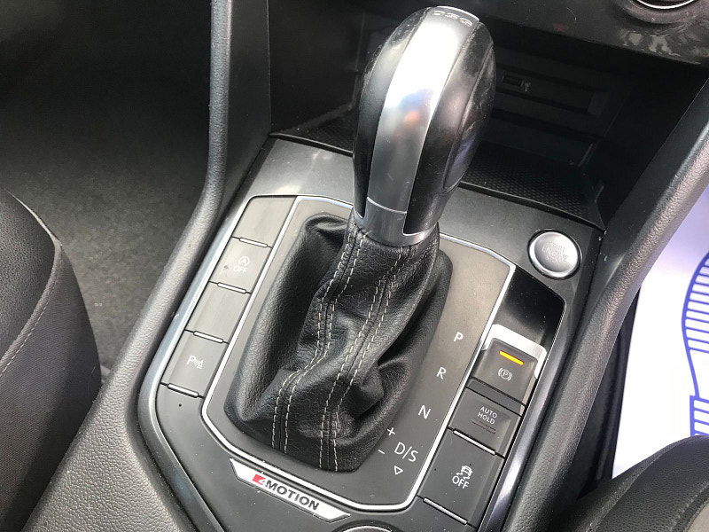 Volkswagen Tiguan 2.0L R-Line TDI BlueMotion Technology 4Motion Semi-Auto SUV 5dr Diesel Semi Automatic Euro 6 (148 bhp) 5dr Semi Automatic 2025