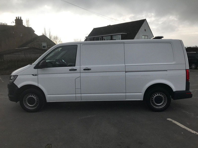 Volkswagen Transporter 2.0 TDI T30 BlueMotion Tech Startline Panel Van 5dr Diesel Manual FWD LWB Euro 6 (s/s) (102 ps) 5dr Manual 2026