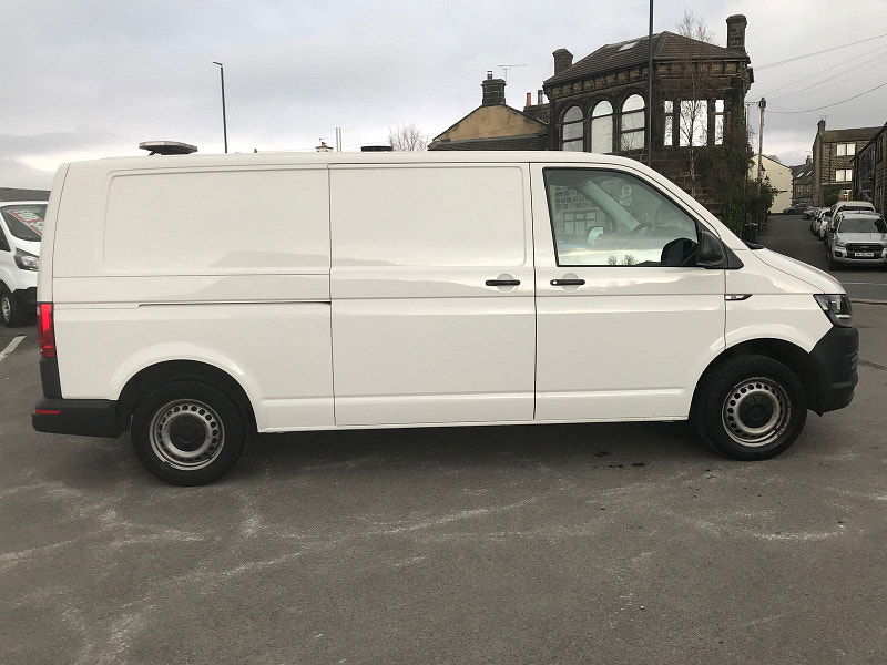 Volkswagen Transporter 2.0 TDI T30 BlueMotion Tech Startline Panel Van 5dr Diesel Manual FWD LWB Euro 6 (s/s) (102 ps) 5dr Manual 2026